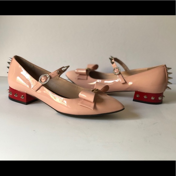 gucci sadie spike platform pump